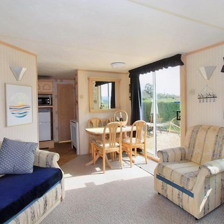 Orchard View Retreat - Dog Friendly, Enclosed Private Garden With Weather Dependant Hot Tub - Not On A Holiday Park Villa Little Clacton Eksteriør billede