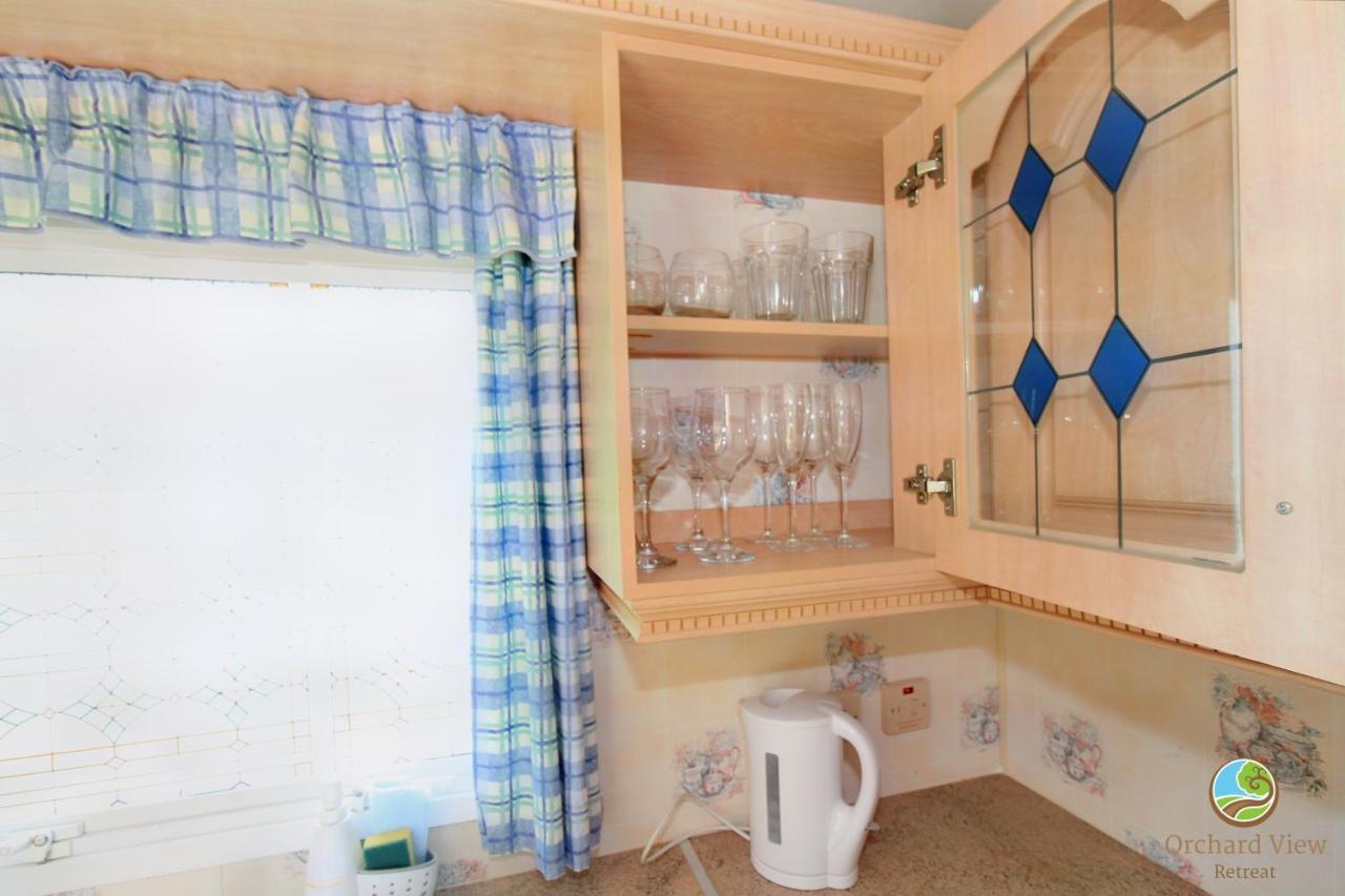 Orchard View Retreat - Dog Friendly, Enclosed Private Garden With Weather Dependant Hot Tub - Not On A Holiday Park Villa Little Clacton Eksteriør billede